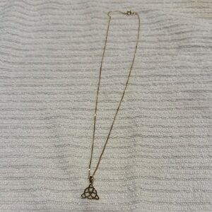 Gold Celtic Knot Pendant Necklace